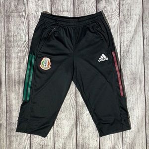 Adidas Mexico 3/4 pants size YL